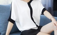 正在播放麻豆不能请假的瑜伽课